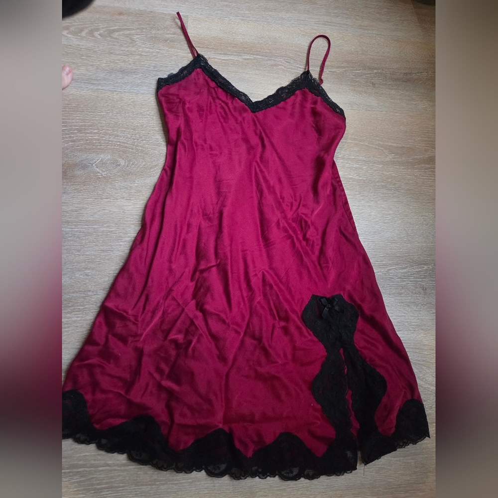 Silky Silk Burgundy with black lace Chemise XS